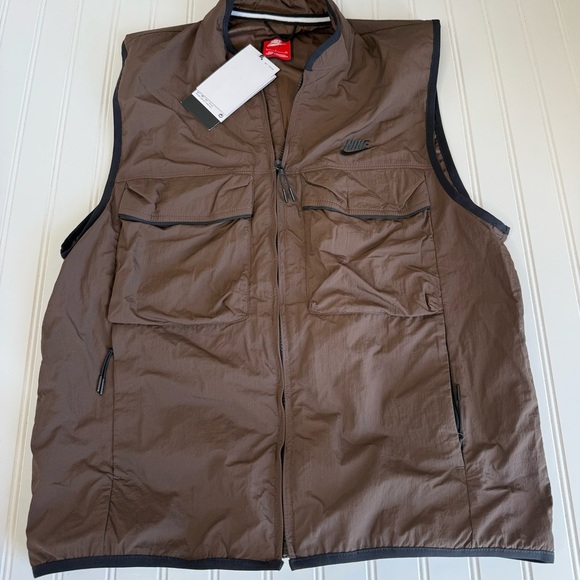 Nike Men's Tech Woven Track Vest Sleeveless Jacket Brown Small NEW - Picture 3 of 7
